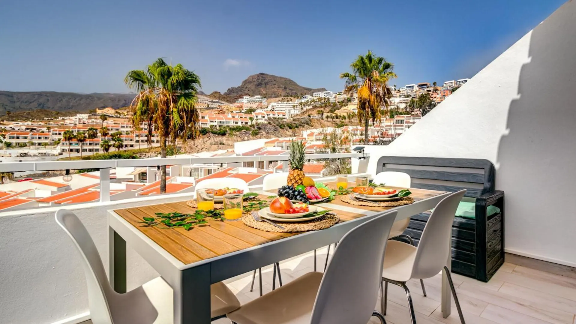 Cosy Apartment With Great View Costa Adeje  Spagna
